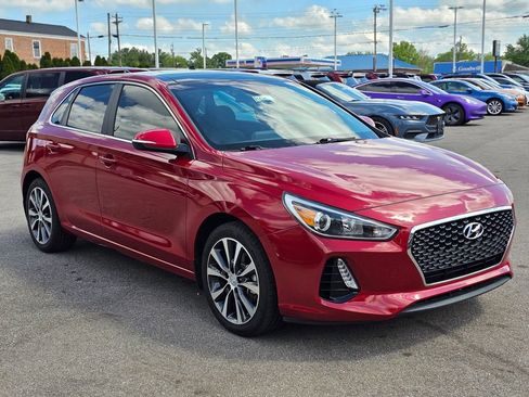 Used 2020 Hyundai Elantra GT w/ Style Package 02 FWD image 7