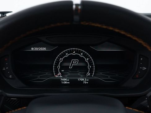 Used 2022 Lamborghini Urus AWD/4WD image 33