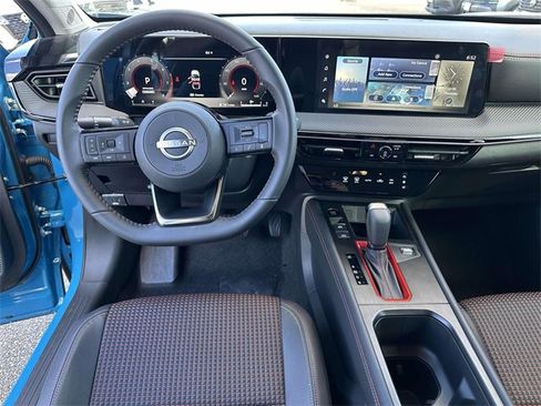 New 2025 Nissan Kicks SR image 17