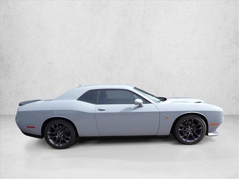 Used 2022 Dodge Challenger R/T Scat Pack RWD image 2