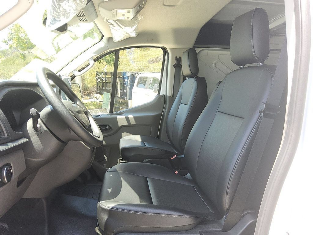 New 2026 Ford Transit 150 Low Roof w/ Load Area Protection Package RWD image 6