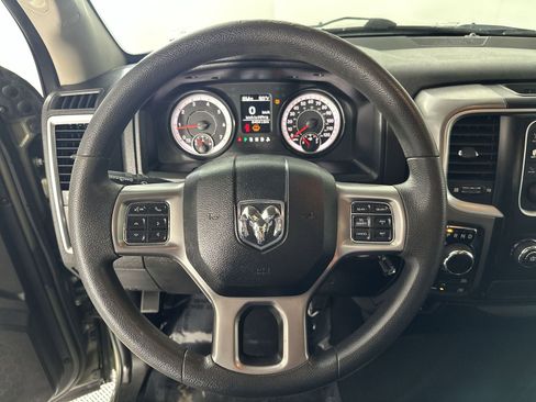 Used 2021 RAM 1500 Classic SLT AWD/4WD image 14