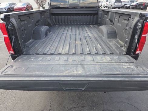 Used 2024 Chevrolet Silverado 2500 High Country w/ Technology Package image 27