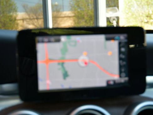 Used 2019 Mercedes-Benz C 300 4MATIC Sedan image 12