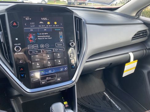 Used 2025 Subaru Crosstrek 2.5i Limited w/ Crosstrek Mirror Package image 13