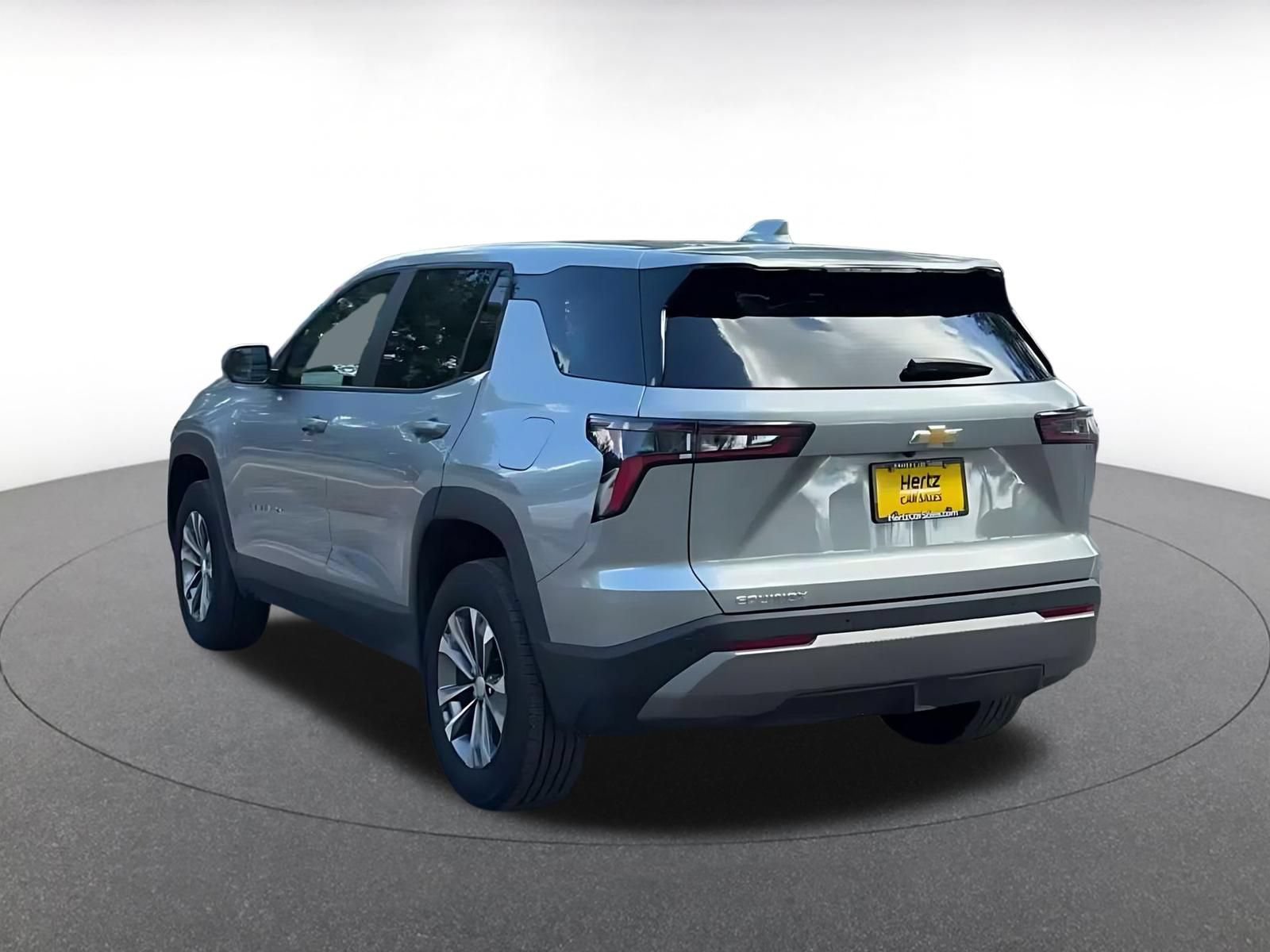 Used 2025 Chevrolet Equinox LT FWD image 10