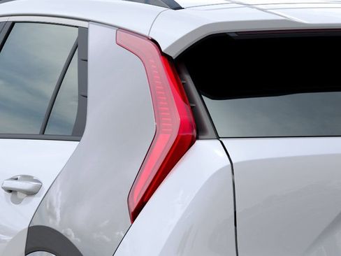 New 2026 Kia Niro Wave FWD image 11