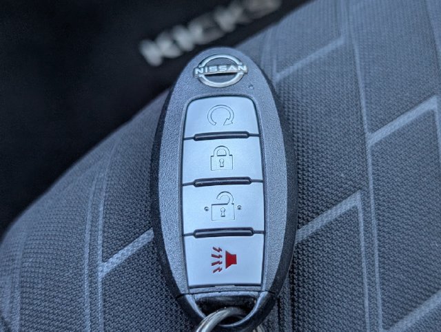 Used 2023 Nissan Kicks SV FWD image 29