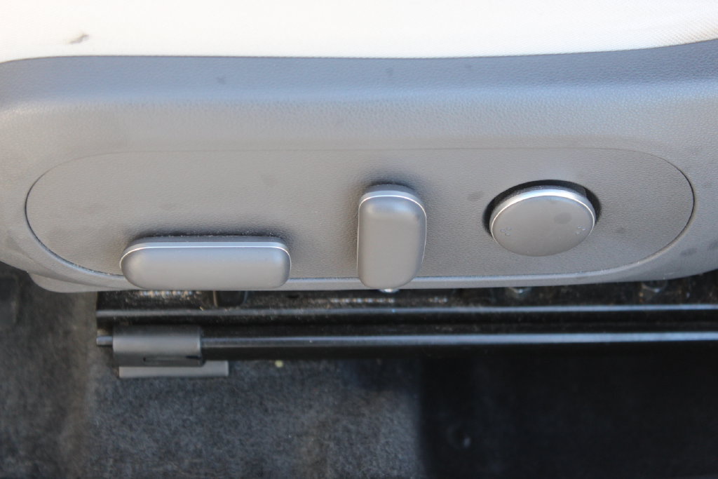 Used 2025 Hyundai Kona SEL AWD/4WD image 13
