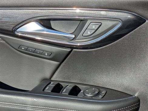 Used 2023 Buick Envision Essence w/ Sport Touring Package image 16