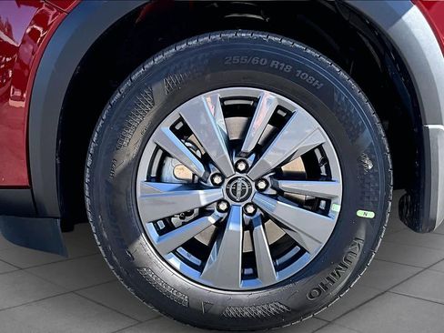 New 2026 Nissan Pathfinder SV image 11