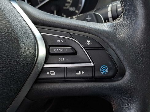 Used 2019 INFINITI QX50 Essential w/ Sensory Package AWD/4WD image 18