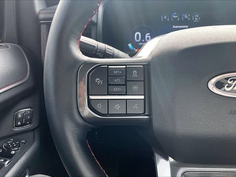 Used 2024 Ford Expedition Max Limited RWD image 23