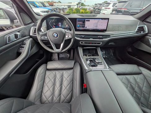 Used 2024 BMW X5 xDrive40i AWD/4WD image 12