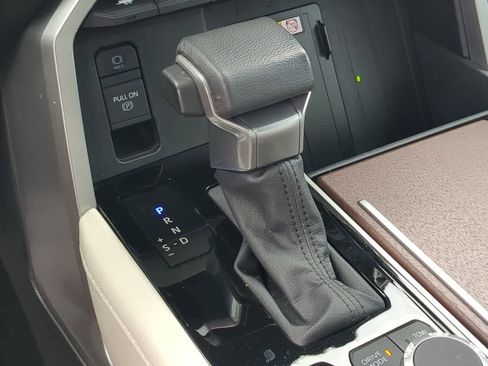 Used 2024 Toyota Tundra Capstone AWD/4WD image 34