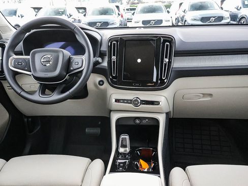 New 2026 Volvo XC40 B5 Plus w/ Protection Package Premier image 22