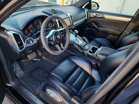 Used 2016 Porsche Cayenne GTS w/ Premium Package Plus AWD/4WD image 8