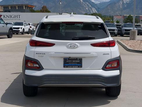 Used 2021 Hyundai Kona Ultimate w/ Cargo Package FWD image 5