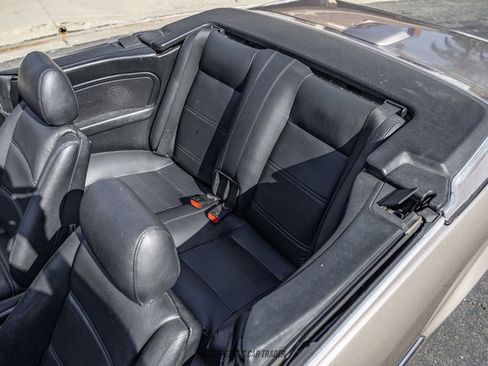 Used 1989 BMW 325i Convertible RWD image 40