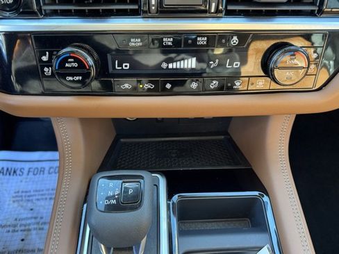 Used 2025 Nissan Pathfinder Platinum w/ Cargo Package image 22