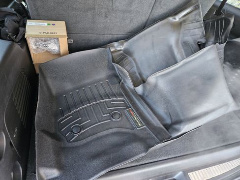 Used 2015 GMC Yukon XL Denali w/ Open Road Package image 25