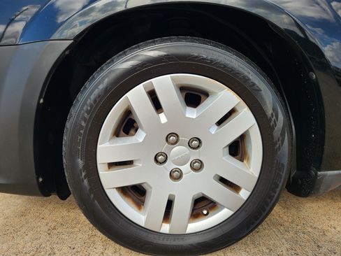 Used 2014 Dodge Avenger SE FWD image 11