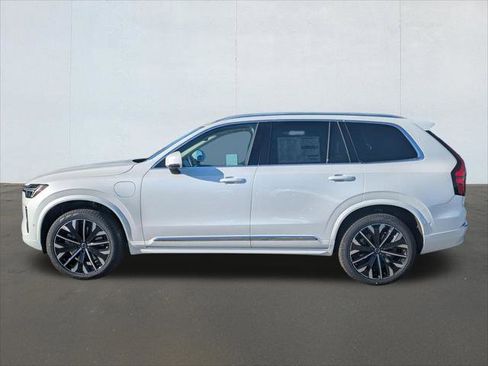 New 2026 Volvo XC90 T8 Ultra w/ Protection Package Premier AWD/4WD image 3