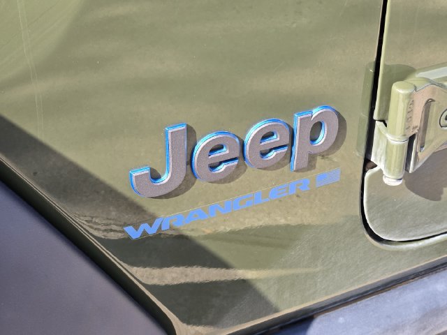 Certified 2023 Jeep Wrangler Unlimited Rubicon 4xe AWD/4WD image 12