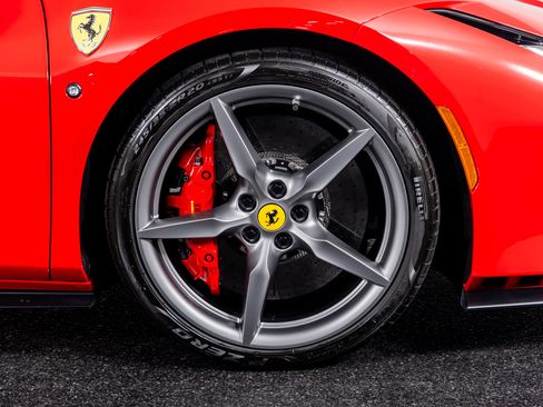 Used 2022 Ferrari F8 Tributo image 8