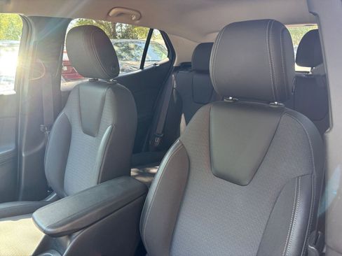 Used 2025 Buick Encore GX Preferred FWD image 35