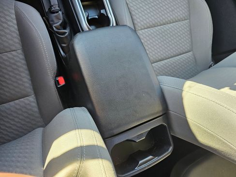 Used 2022 Toyota Tacoma SR5 w/ SR5 Appearance Package (SM) image 29