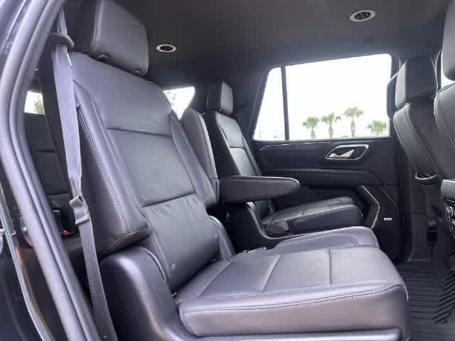 Used 2022 Chevrolet Tahoe LT w/ Luxury Package AWD/4WD image 26