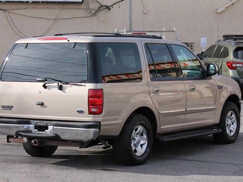 Used 1998 Ford Expedition XLT image 8