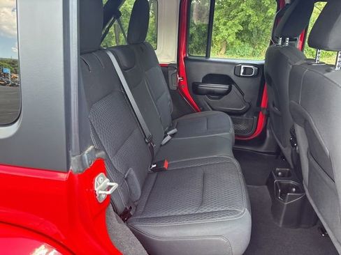 Used 2021 Jeep Wrangler Unlimited Sport image 17