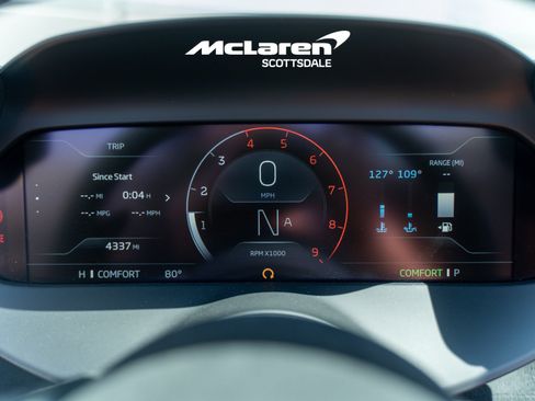 Used 2024 McLaren 750S Spider RWD image 14
