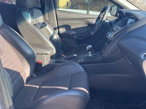 Used 2017 Ford Focus RS image 8