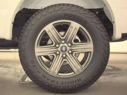 Used 2020 Ford F150 XLT w/ Equipment Group 302A Luxury AWD/4WD image 9