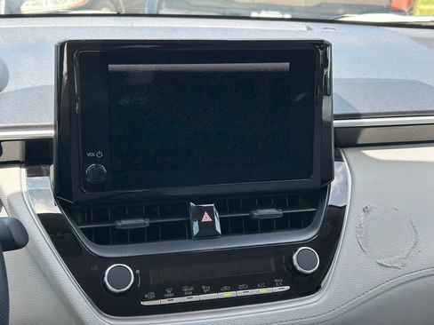 Used 2026 Toyota Corolla Cross L FWD image 18