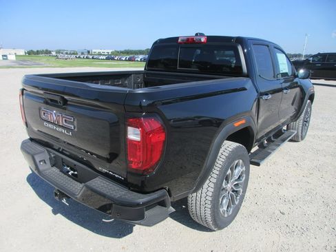 New 2026 GMC Canyon Denali AWD/4WD image 4