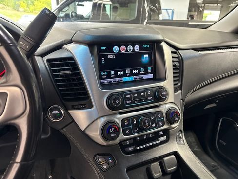 Used 2018 GMC Yukon XL SLT AWD/4WD image 16