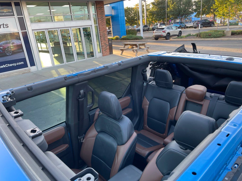 Used 2023 Ford Bronco Outer Banks w/ Sasquatch Package AWD/4WD image 33