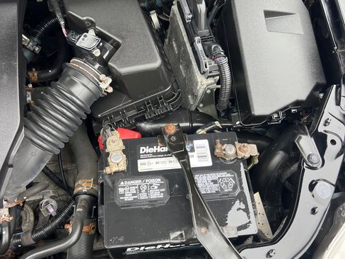 Used 2010 Toyota Corolla image 39