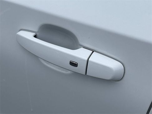 Used 2022 GMC Terrain AT4 w/ Infotainment Package II image 15