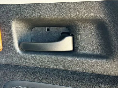 Used 2021 Honda CR-V Touring image 13