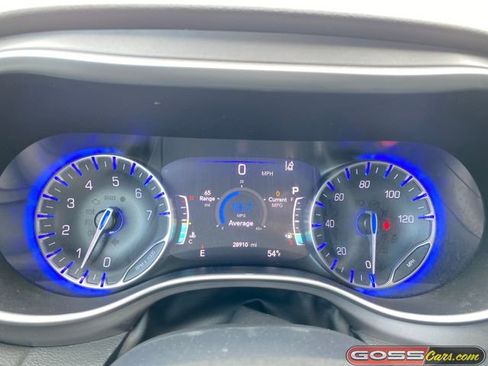 Used 2025 Chrysler Pacifica Select FWD image 20