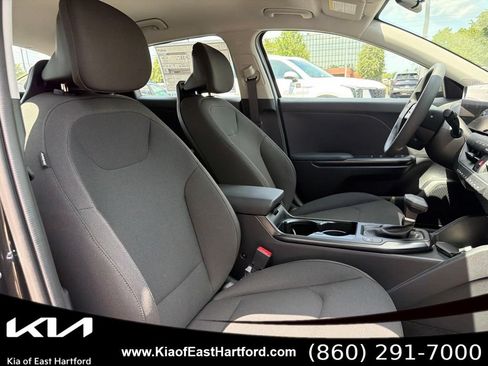 New 2026 Kia K4 FWD image 11