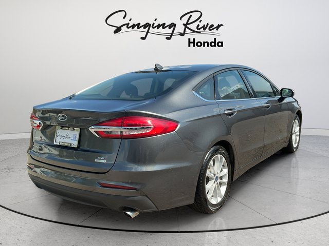 Used 2020 Ford Fusion SE FWD image 7