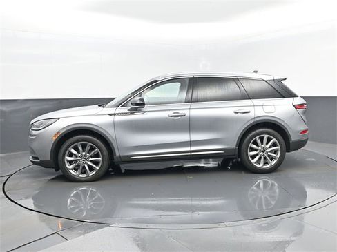 Used 2022 Lincoln Corsair AWD w/ Premium Package image 5