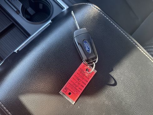 Used 2021 Ford F350 Lariat w/ Chrome Package image 31