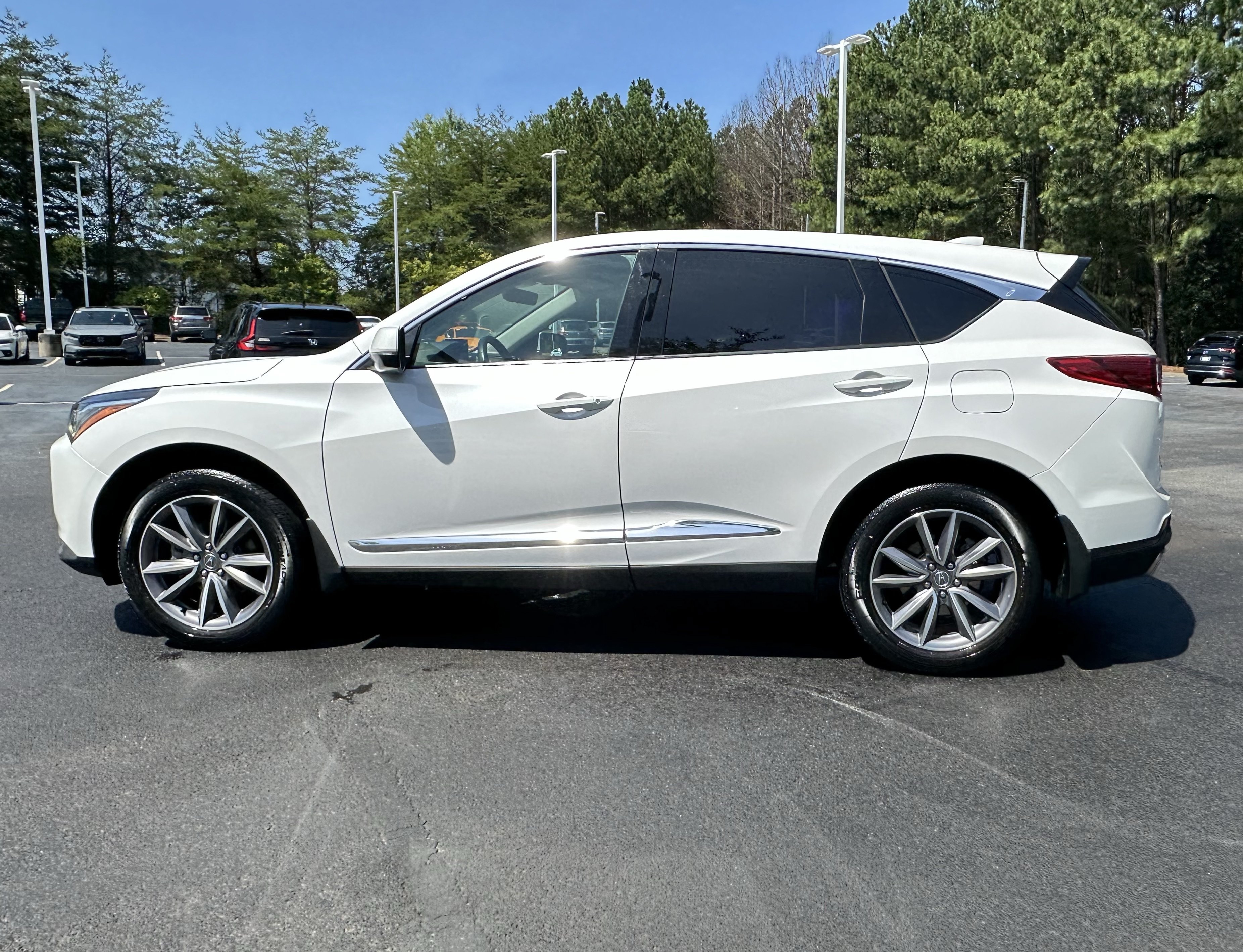 Used 2023 Acura RDX w/ Technology Package FWD image 7